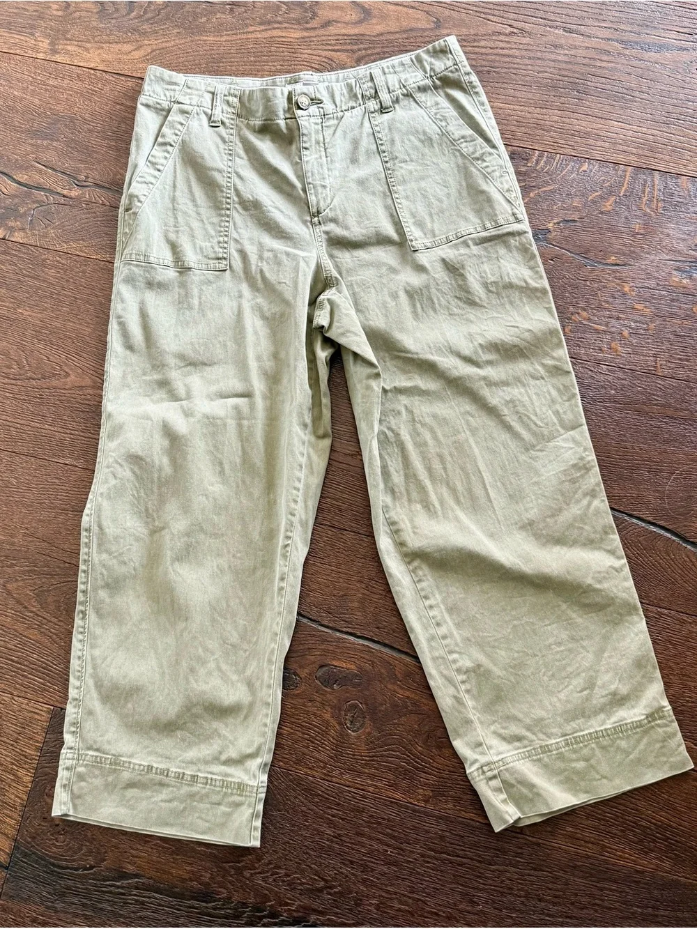 Tommy Bahama Light Olive Straight-Leg Chino Pants - Picture 1 of 3